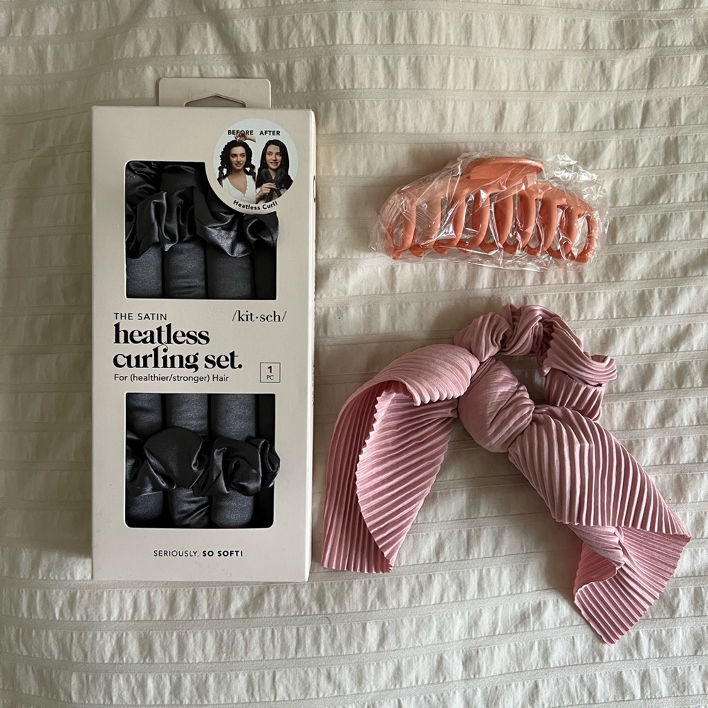 Kitsch Satin Heatless Curling Set with Pink and Gray Accessories